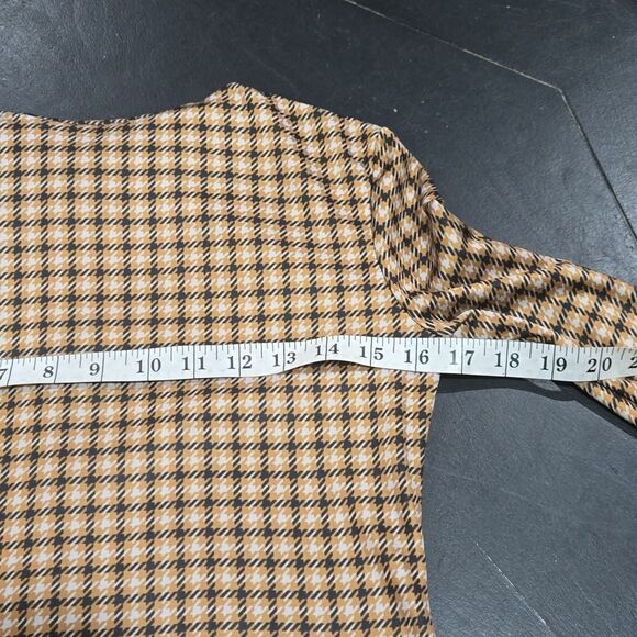 ROKH.. mask, houndstooth, turtleneck top.. - Picture 13 of 14